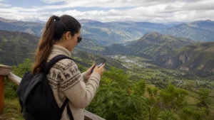 Traveller using a smartphone in Ecuador for ecuador esim android