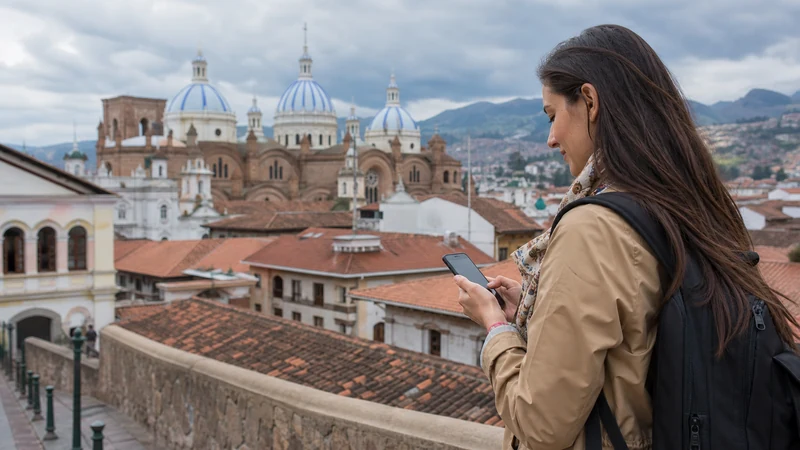 Traveller using a smartphone in Ecuador for mindo mobile internet