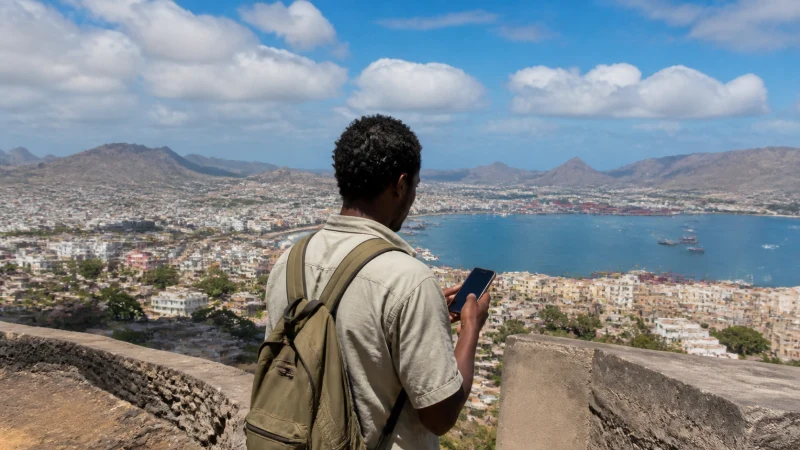 Mobile network connectivity during travel in Cape Verde
